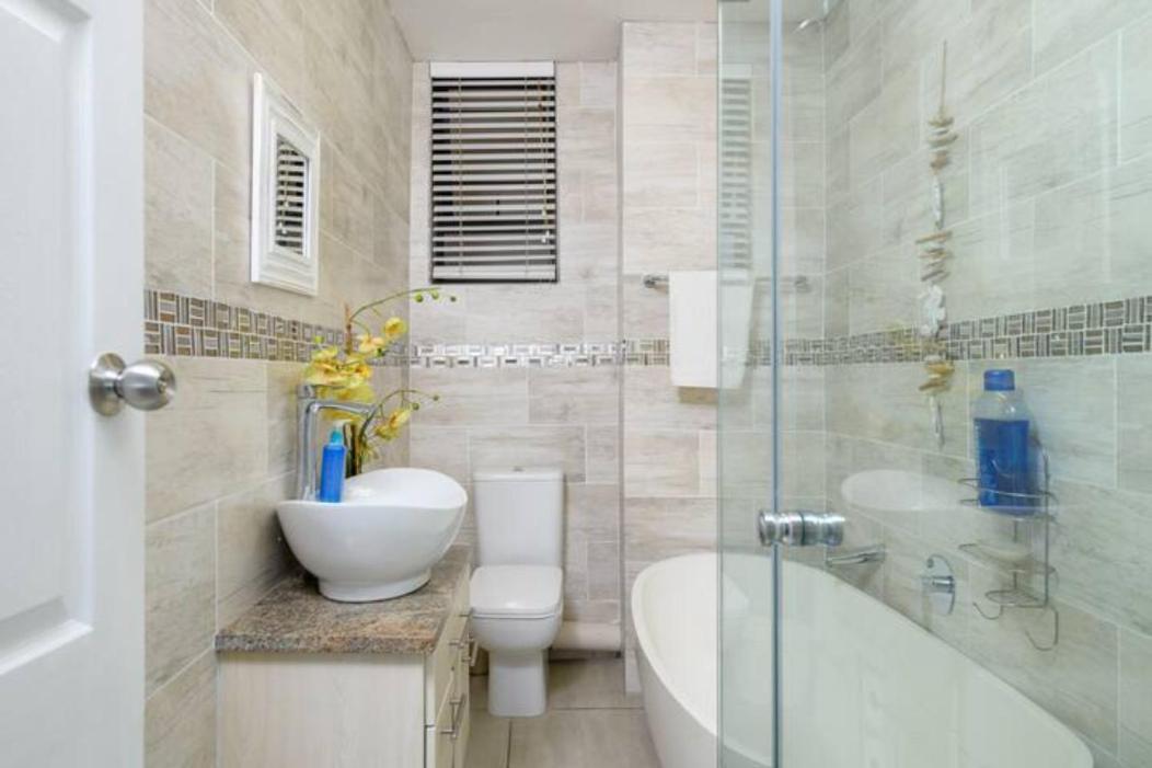Sands Beach Breaks Luxury Beach Front Балито Екстериор снимка