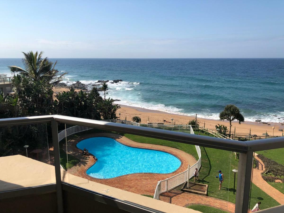 Sands Beach Breaks Luxury Beach Front Балито Екстериор снимка