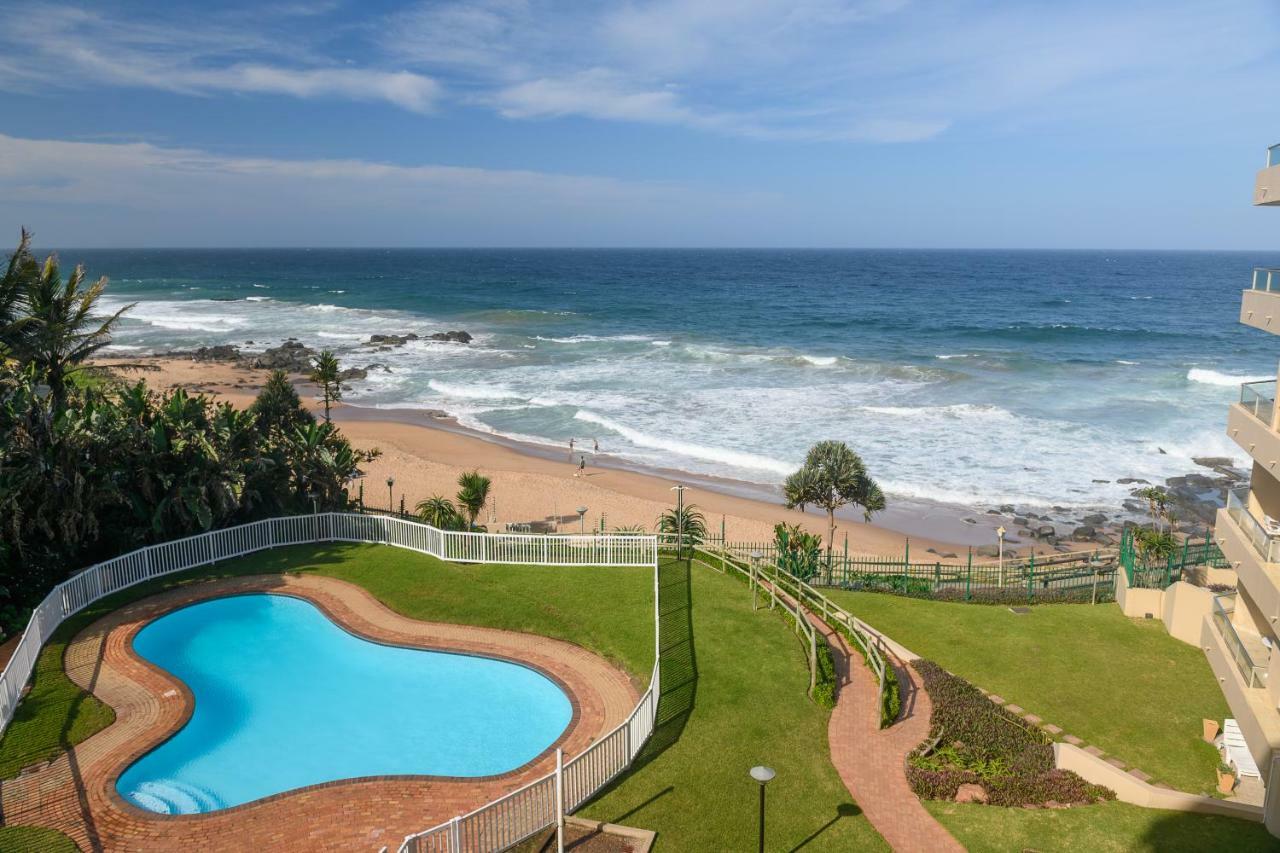 Sands Beach Breaks Luxury Beach Front Балито Екстериор снимка